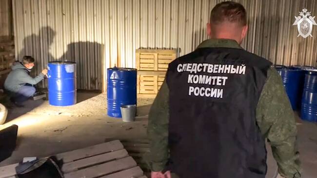 Investigadores incautan alcohol adulterado que causaron muertes en Rusia