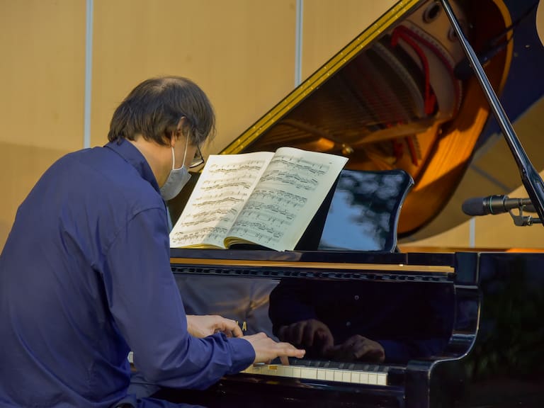 Piano en fase 2: Vitacura prosigue sus conciertos con público