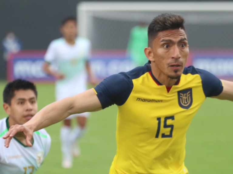 Ángel Mena antes de enfrentar a la Roja: «Va a ser un partido muy reñido ante el doble campeón de América»