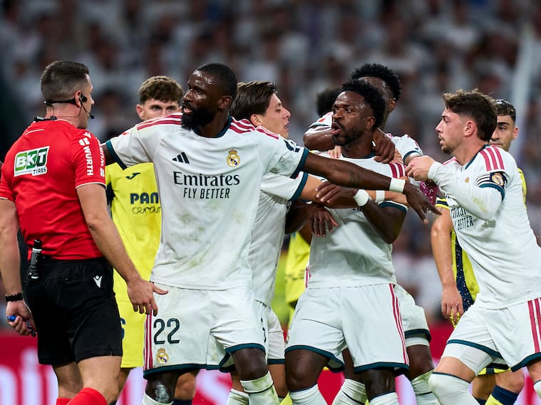 Vinícius terminó expulsado ante el Villarreal