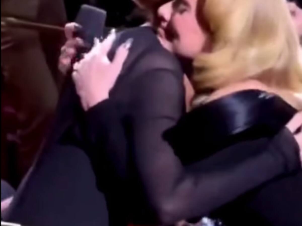 Adele rompe en llanto tras ver a Céline Dion en uno de sus shows: “Una de mis personas favoritas de todos los tiempos”