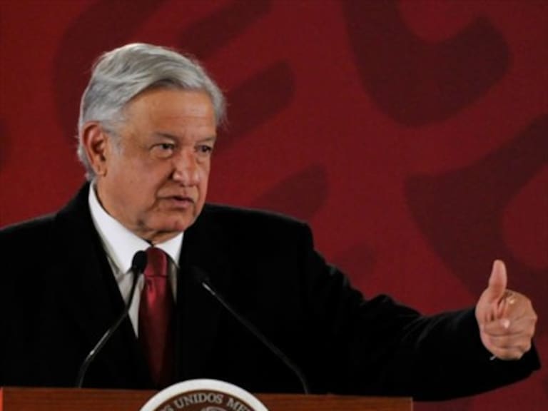 Andrés López Obrador anuncia que transparentarán los archivos del servicio de inteligencia de México