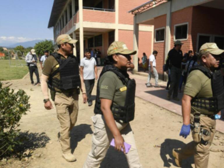 Explosión cerca de local de votación sacude a Bolivia en jornada electoral
