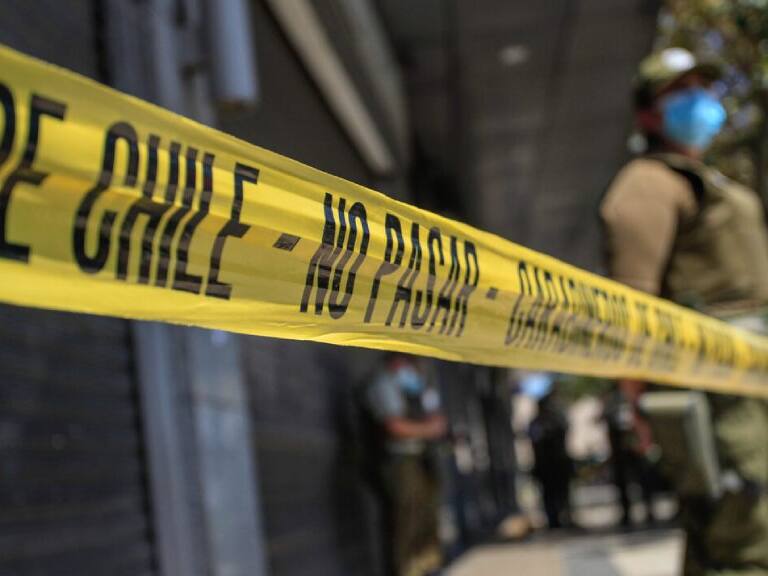 Tenían una granada de mano: operativo policial tras asalto obliga al cierre de ocho estaciones del metro de Valparaíso