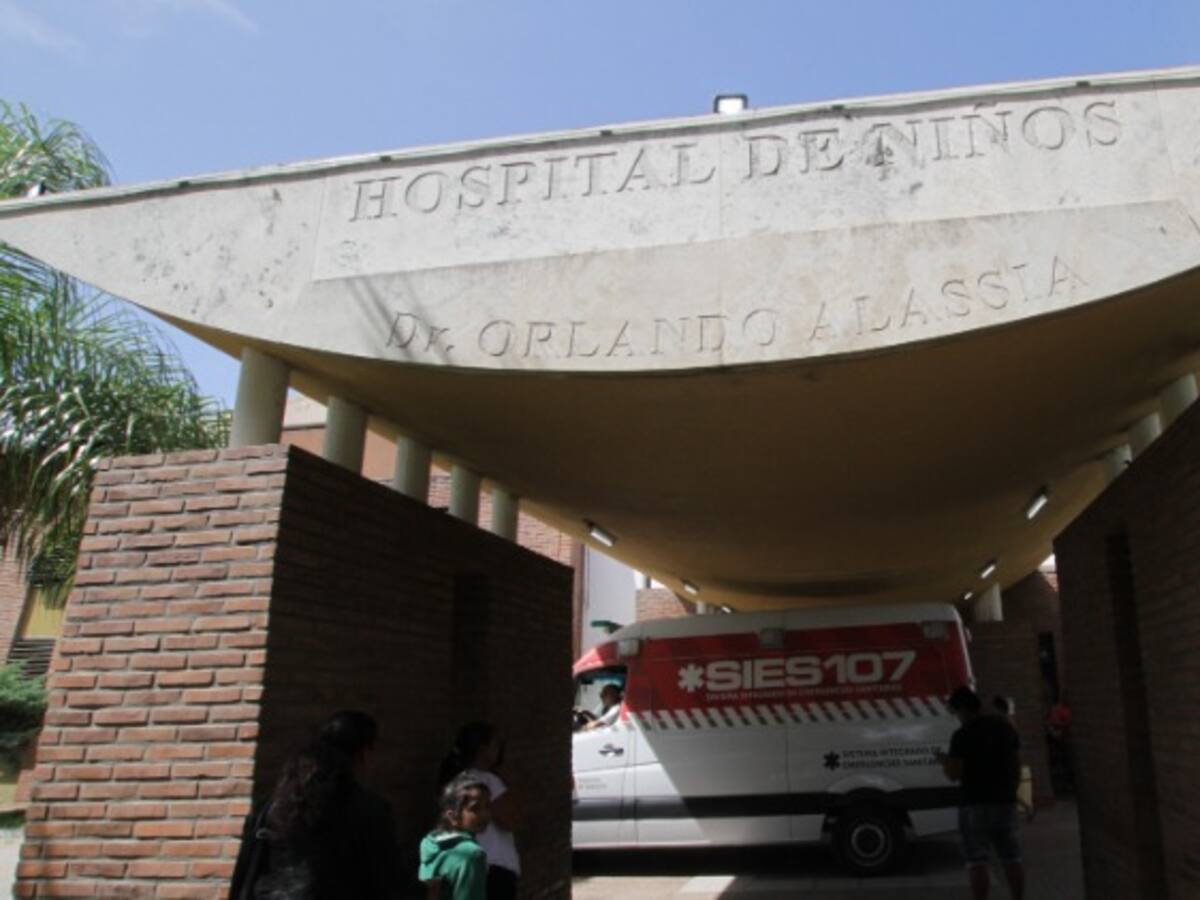 Hincha argentino se dio a la fuga tras balear a su hijo por accidente en pleno festejo del triunfo ante Polonia