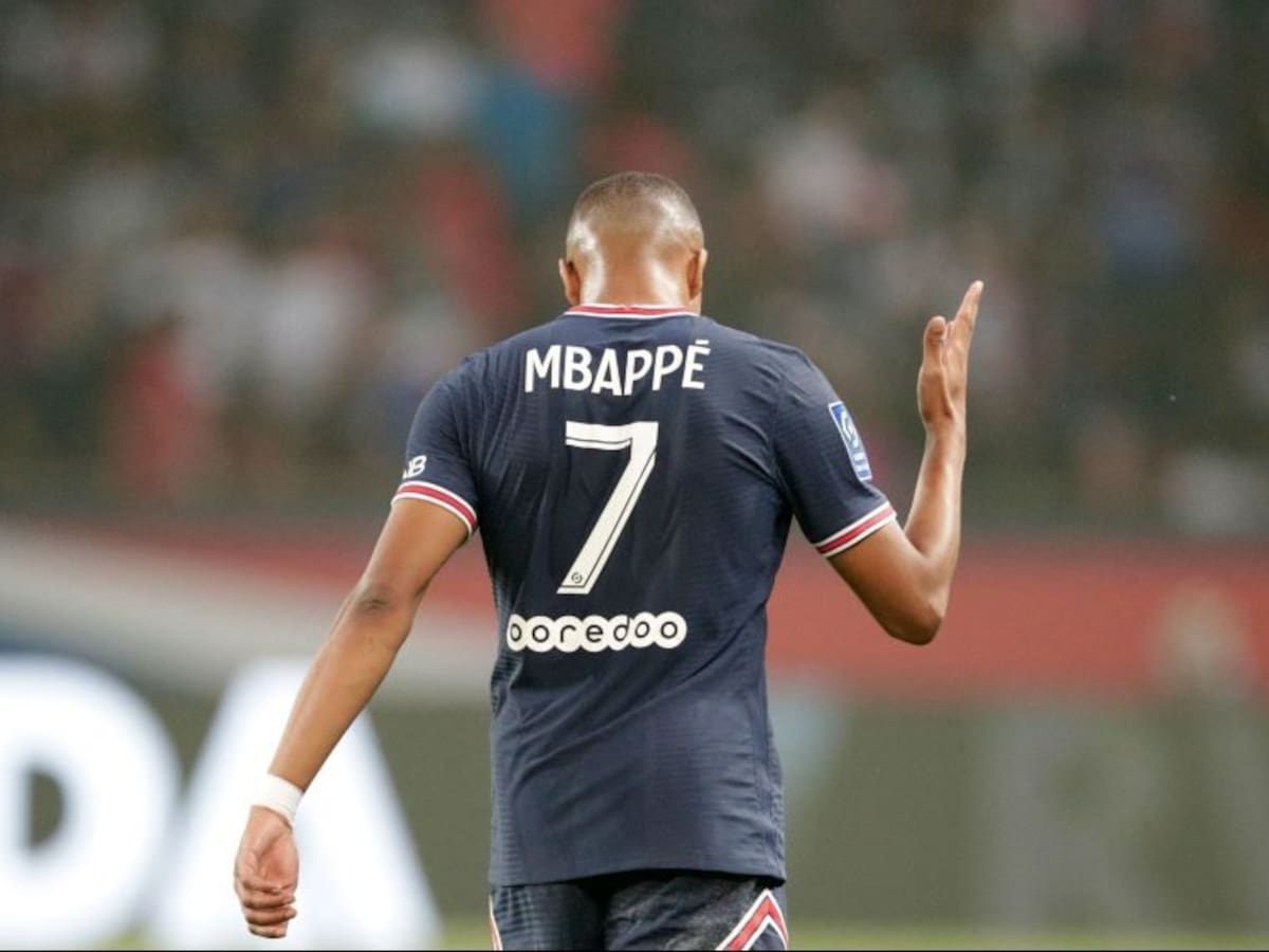 Del amor al odio hay un paso: Hinchas del PSG abuchearon a Kylian Mbappé en el inicio de la Ligue 1