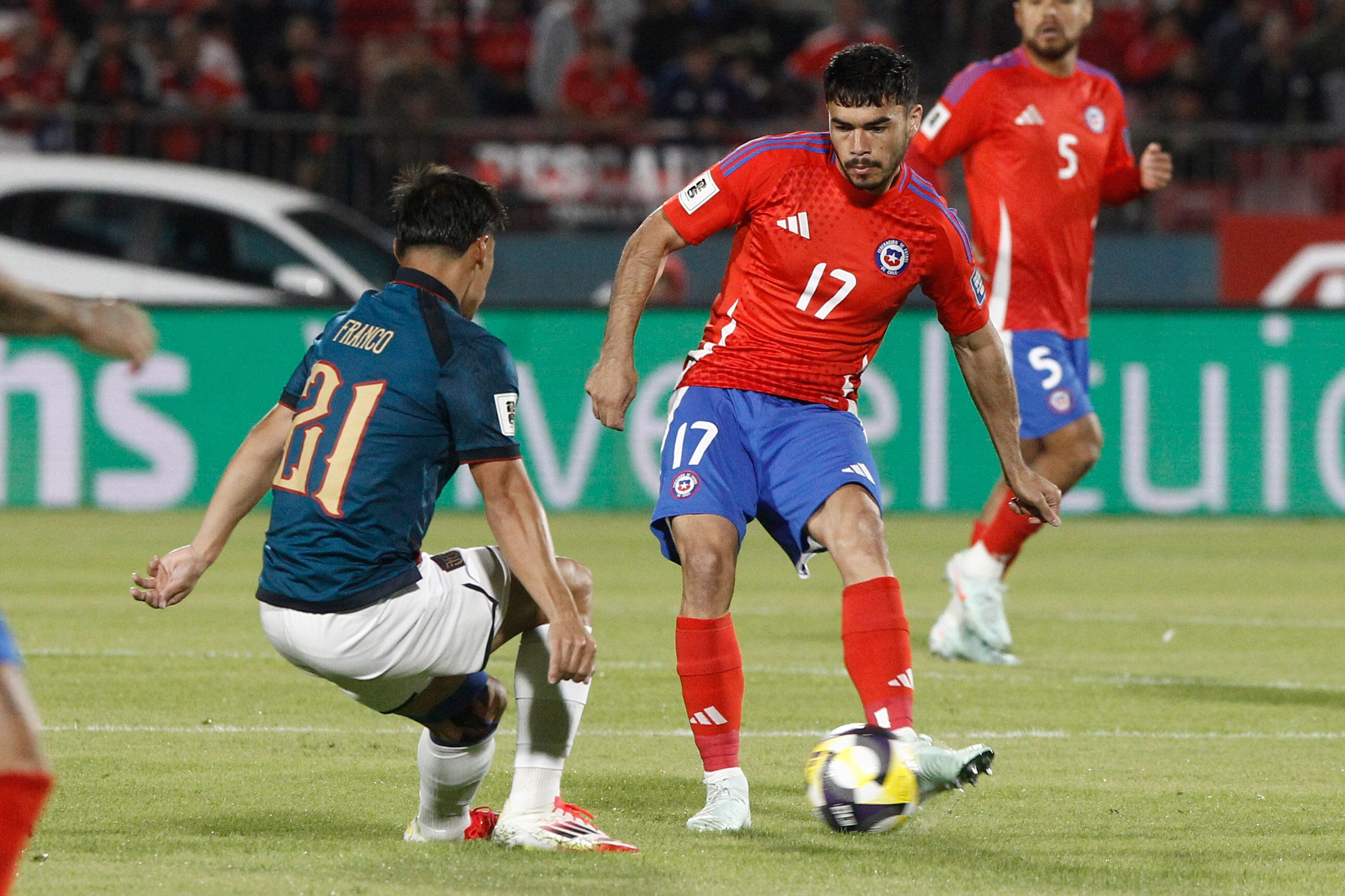 Chile y Ecuador se miden por las Eliminatorias 2026 | Getty Images