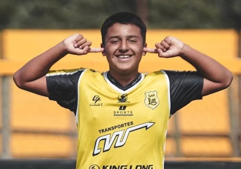 Jesús Suazo, hijo del 'Chupete', ex La Roja