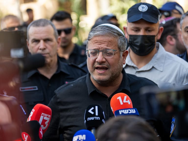 TEL AVIV, ISRAEL - MARCH 1: Israel's Minister of National Security Itamar Ben-Gvir visits the site of yesterday's rocket strike on March 1, 2026 in Tel Aviv, Israel. Iran fired waves of missiles at Israel after the United States and Israel launched a joint attack on Iran early on February 28th. Israel's Defense Minister Israel Katz declared a state of emergency, as Israelis braced for the retaliation. (Photo by Erik Marmor/Getty Images)