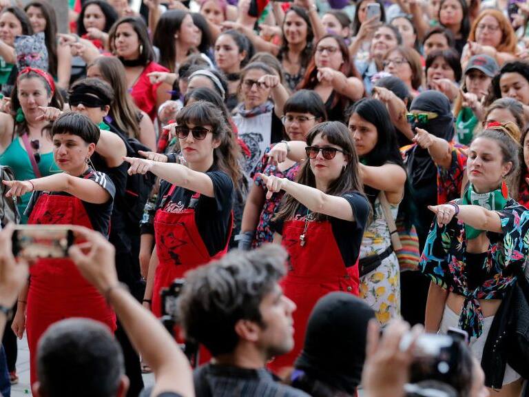 «El violador eres tú»: Sex Education y LasTesis se unieron para realizar un crossover