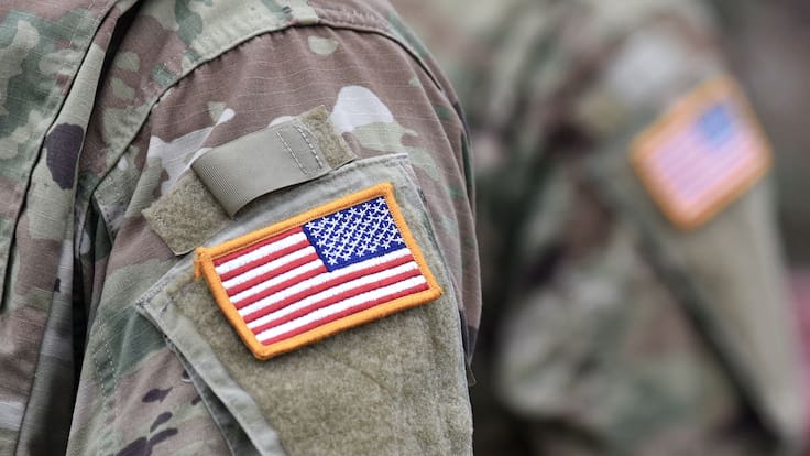 Ganó hasta un ‘Anti-Nobel’ de la Paz: el curioso proyecto de la “bomba gay” impulsado por Estados Unidos