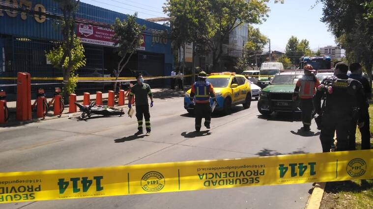 Carabineros heridos en Providencia