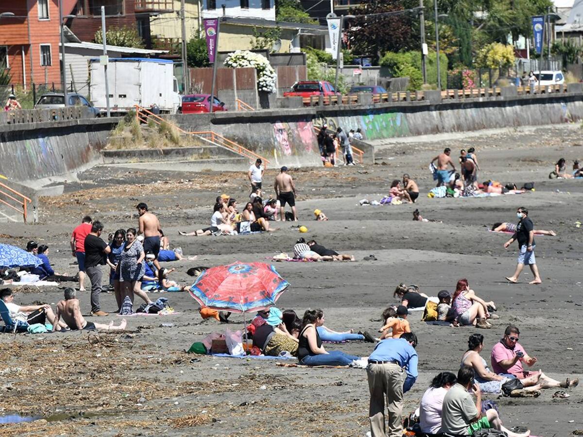 Por tercer día consecutivo los contagios por Covid-19 superaron los 3 mil en Chile, llegando a un total de 615.902 desde el inicio de la pandemia