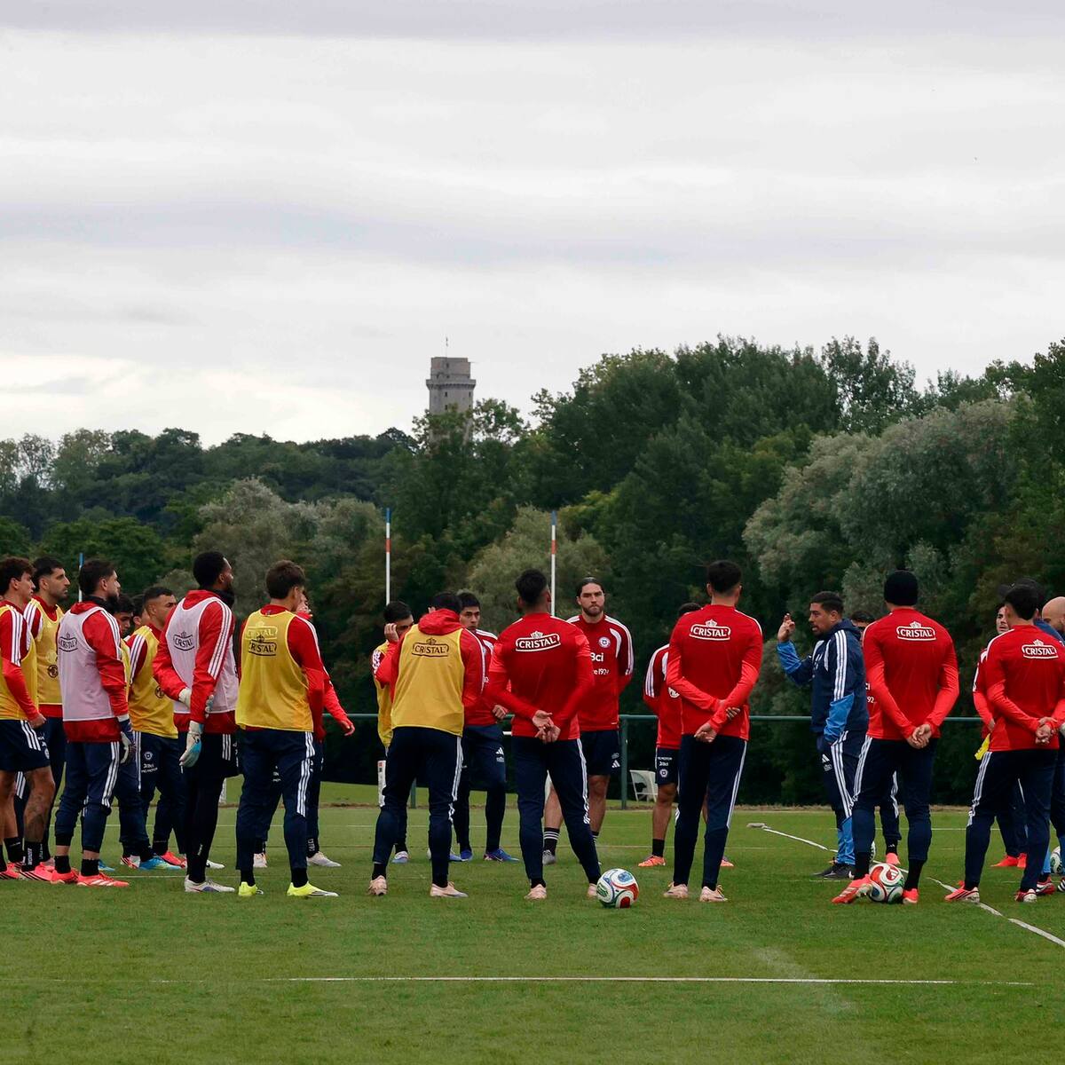 “No hay acuerdo con nadie”: Felipe Correa actualizó la búsqueda del nuevo entrenador de La Roja