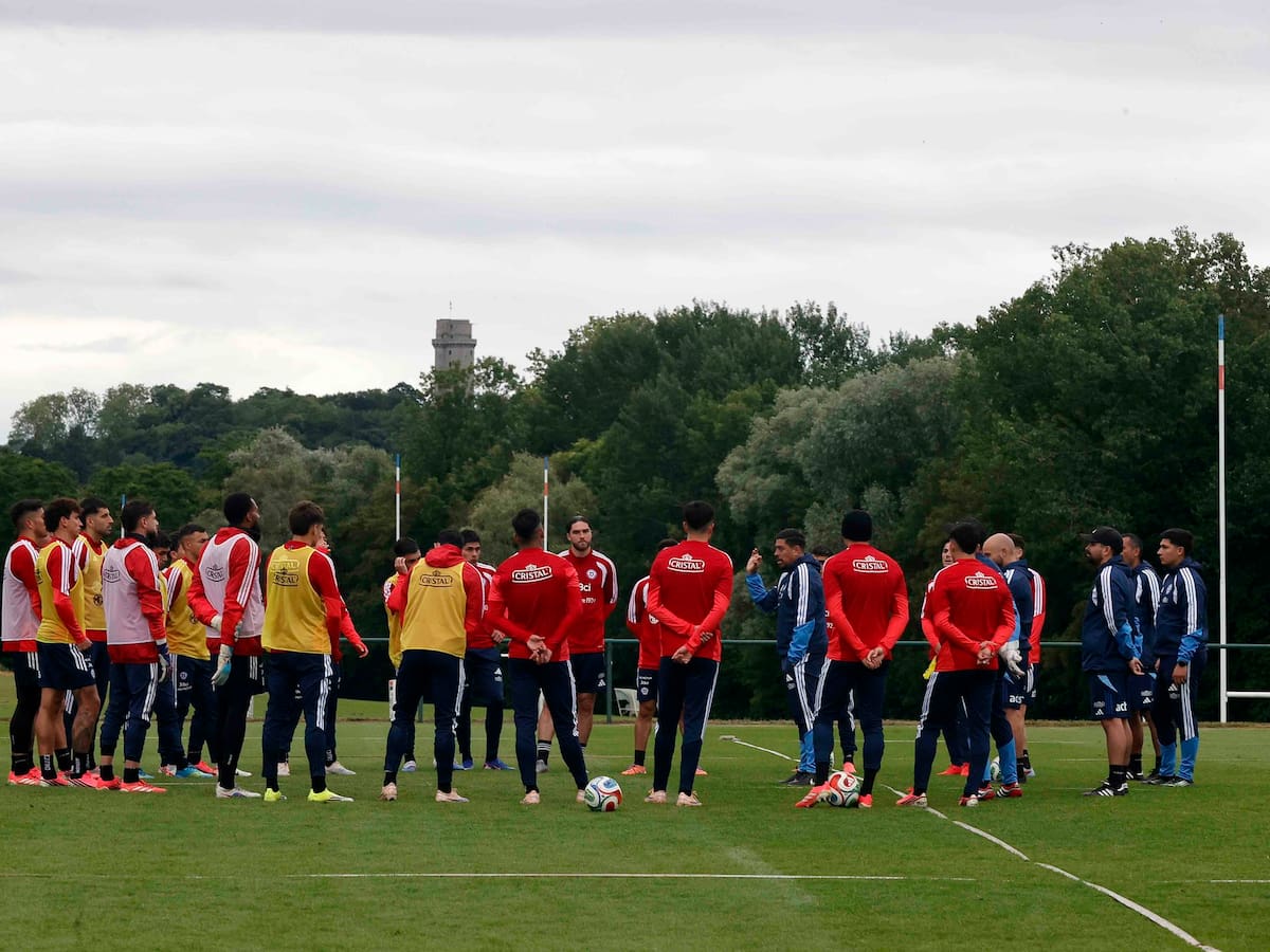 “El idóneo soy yo”: El histórico del fútbol chileno que se ofrece a La Roja y dispara contra la comodidad en Quilín