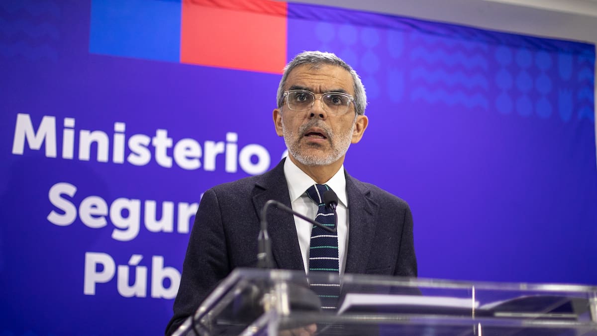 “Es un acto terrorista”: Gobierno anuncia querella tras ataque incendiario que dejó dos heridos en Ercilla