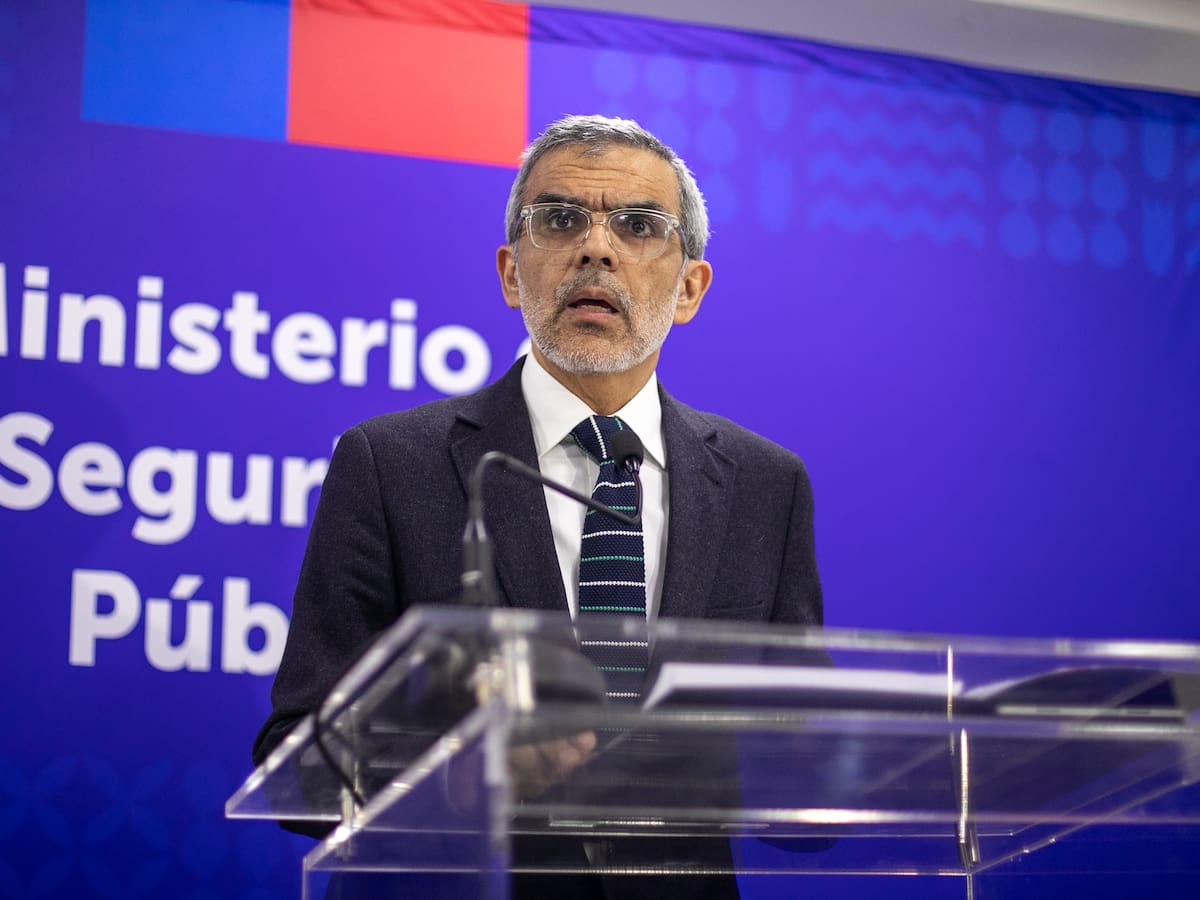 “Es un acto terrorista”: Gobierno anuncia querella tras ataque incendiario que dejó dos heridos en Ercilla