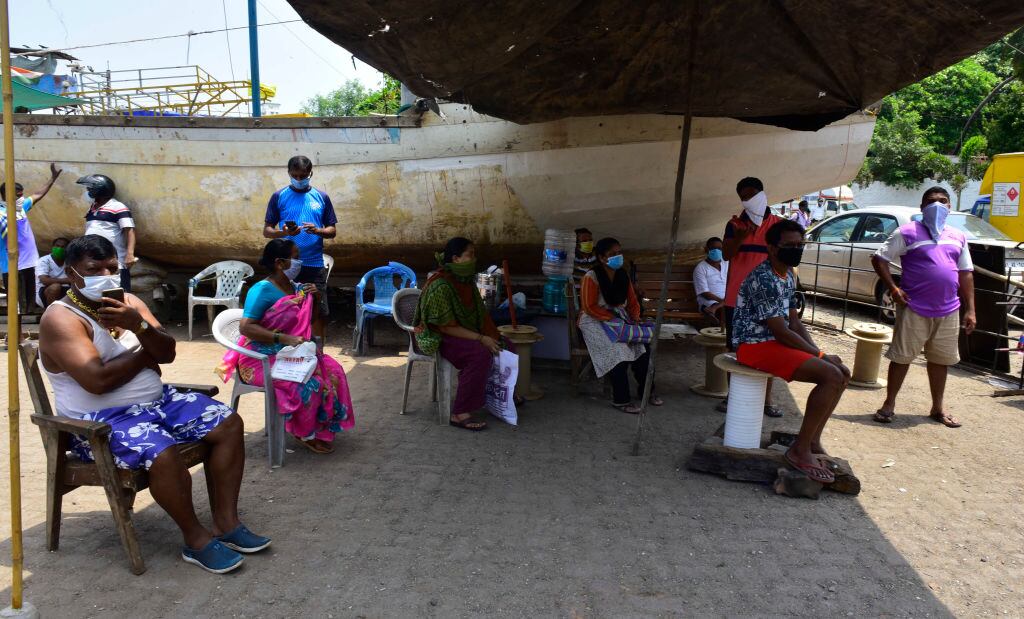 MUMBAI, INDIA - APRIL 17: Resident of Badhwar Park Machimar nagar prevented outsider from entering their area, following COVID 19 pandemic at Colaba, on April 17, 2020 in Mumbai, India.  (Photo by Anshuman Poyrekar/Hindustan Times via Getty Images)