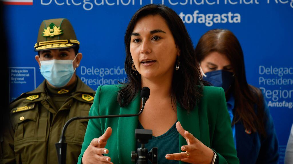 Izkia Siches, 1024x576 jpg ok