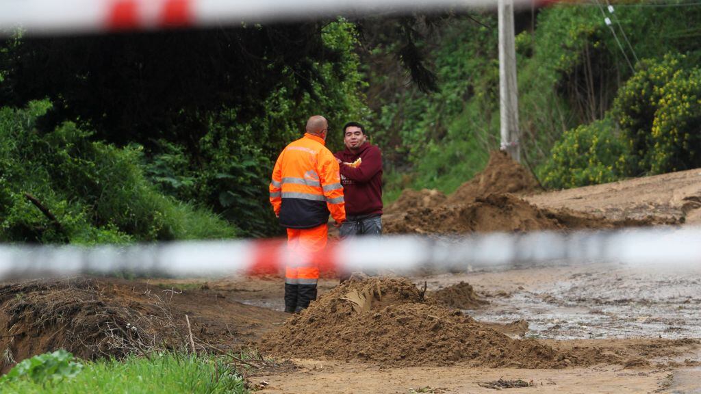 Senapred solicita evacuar diferentes sectores de la zona centro sur del país por sistema frontal
