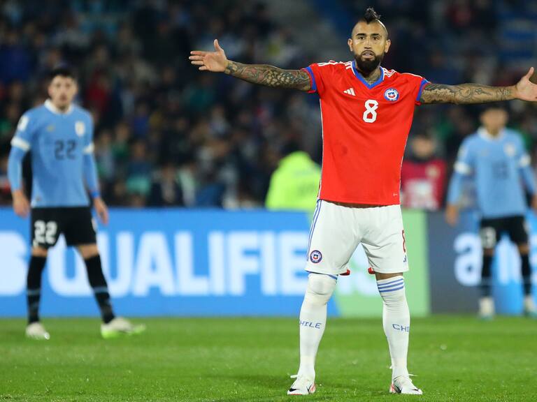 Blanco y Negro hará oferta por Arturo Vidal