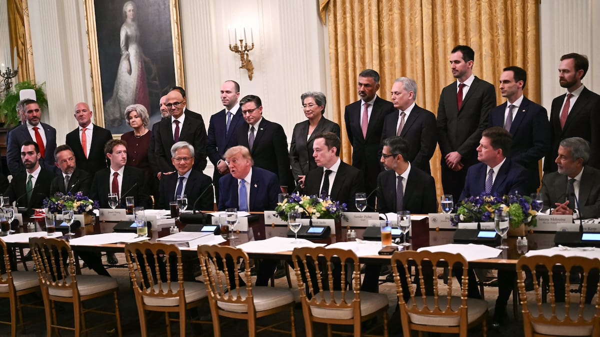 El insólito error de la Casa Blanca tras publicar acuerdo de “Súper Inteligencia” con gigantes tecnológicos