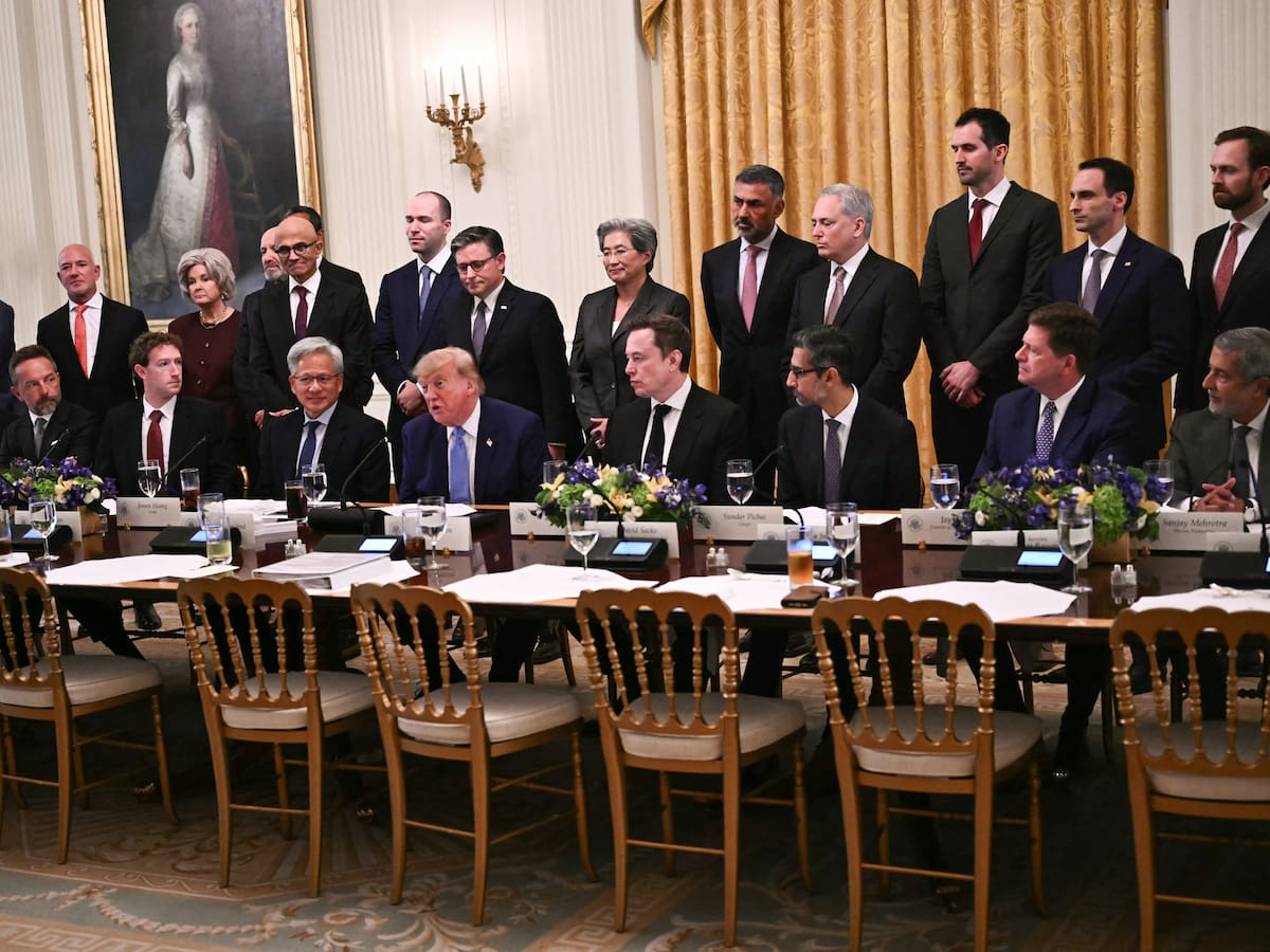 El insólito error de la Casa Blanca tras publicar acuerdo de “Súper Inteligencia” con gigantes tecnológicos