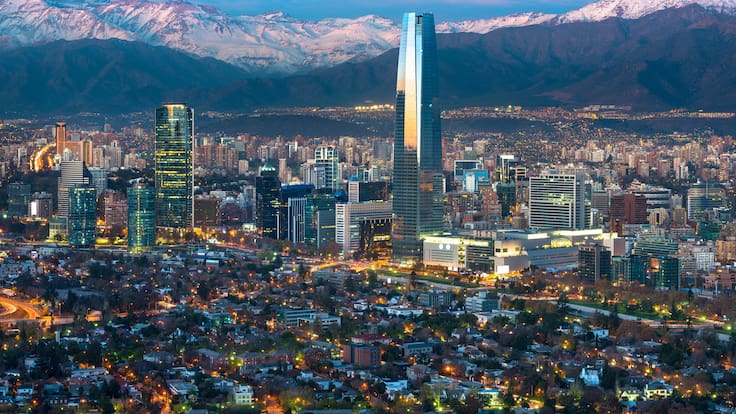 Imacec de febrero fue muy por debajo de lo esperado: todos los sectores que frenaron la economía en Chile