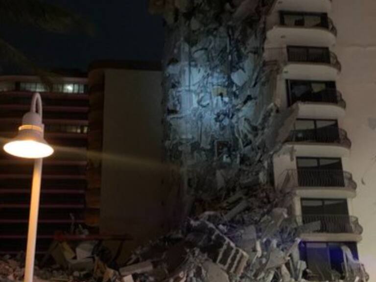 Edificio parcialmente derrumbado en Miami | Redes Sociales
