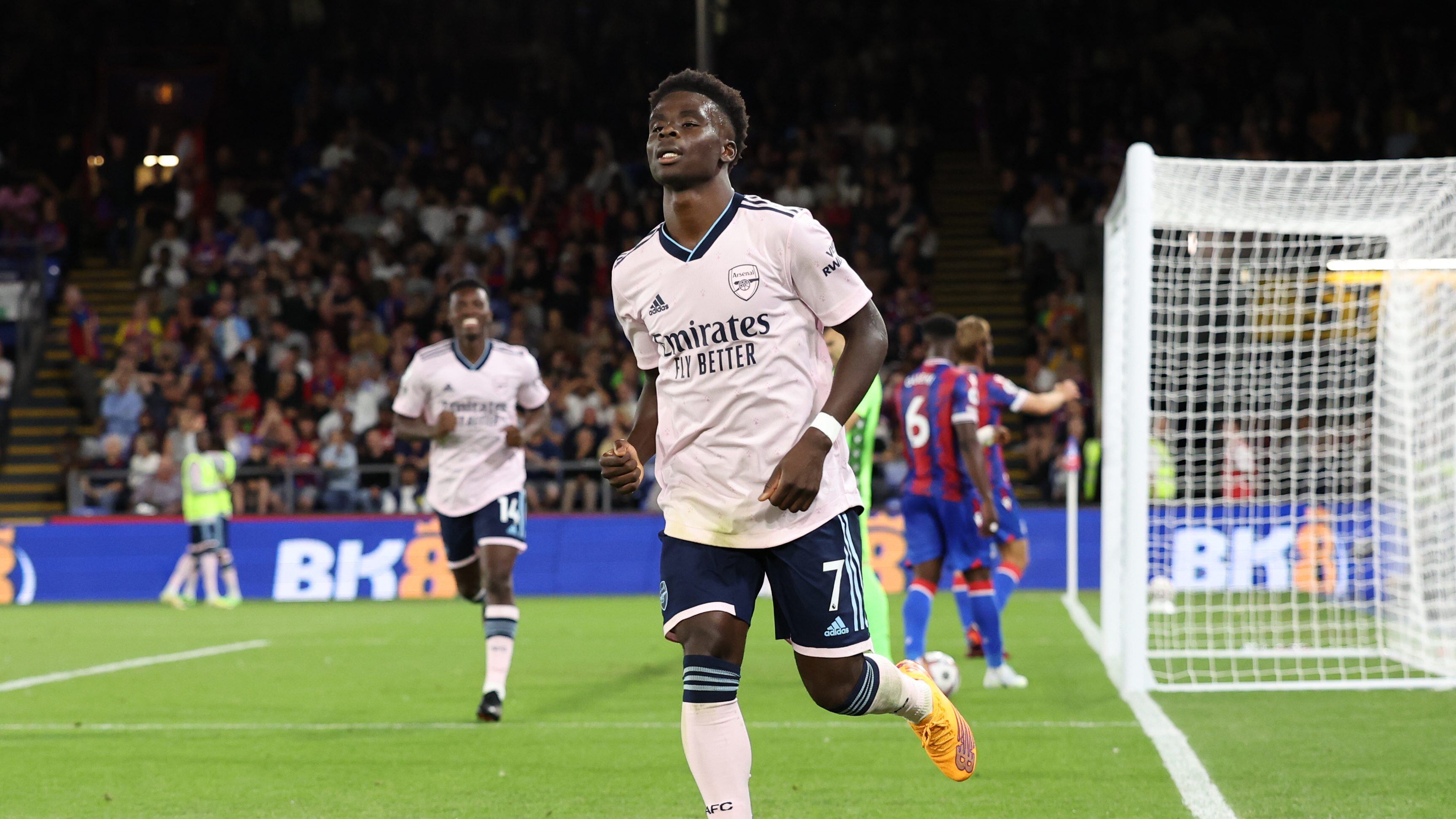 Arsenal derrota al Crystal Palace en el arranque de la Premier League