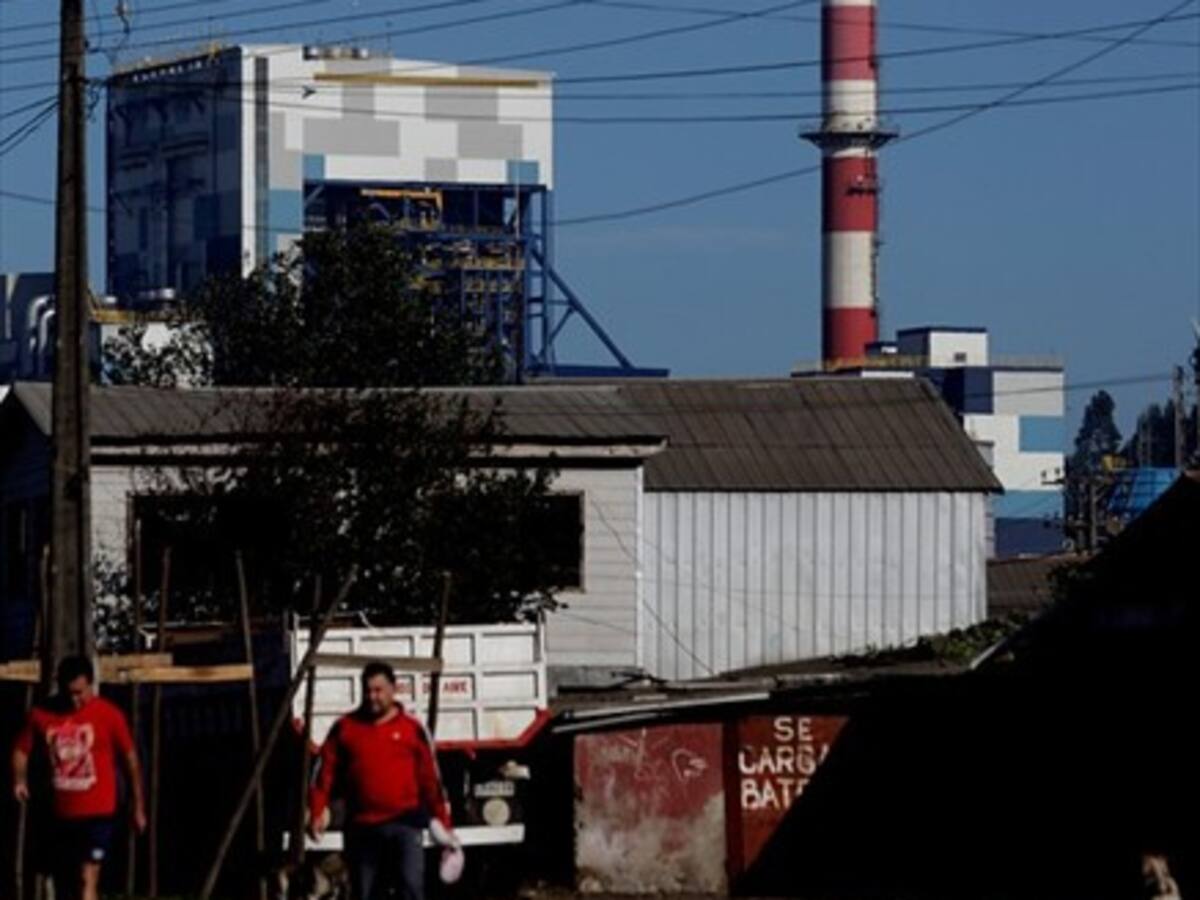 Gobierno alcanza acuerdo con generadoras para poner fin al avance termoeléctrico en Chile