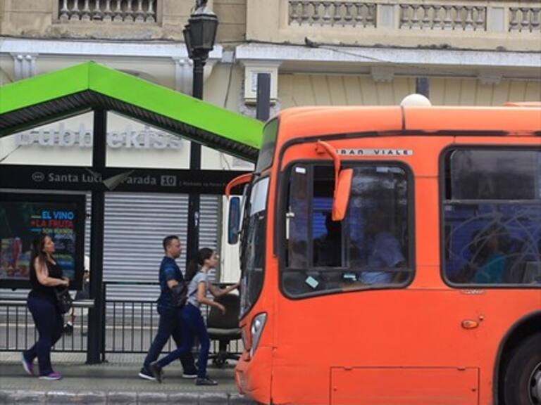 Panel de expertos informó que Transantiago, Metro y Tren Central aumentarán hasta $30