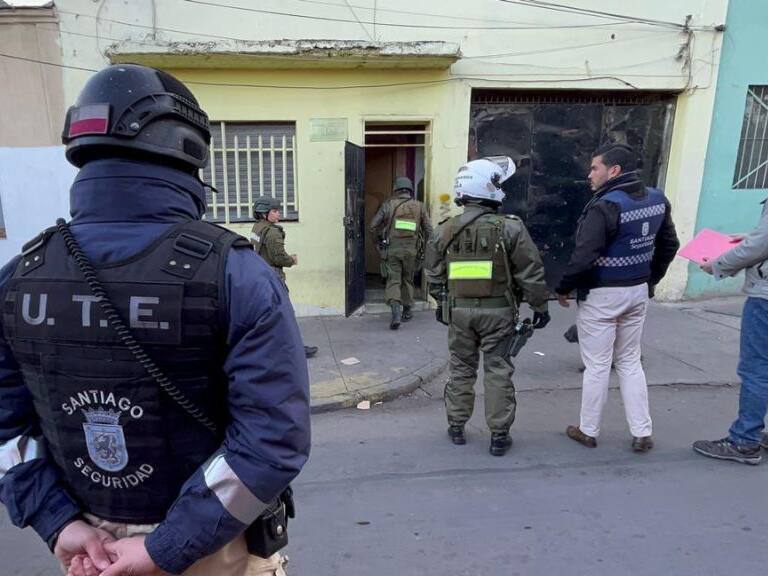 Desalojo, casa tomada, santiago, santa elena, 1024x576 jpg ok