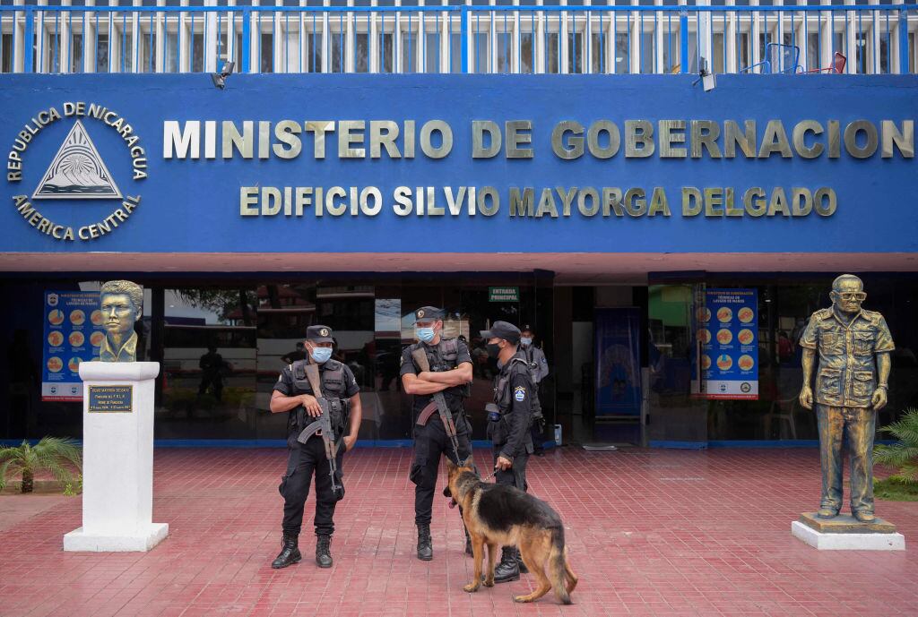 Acceso al ministerio de gobernación donde son llevados los detenidos en Mangua