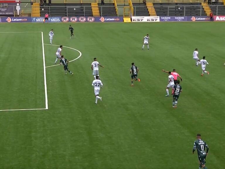 ¿Qué vio? El horror arbitral que le impidió a Santiago Wanderers abrir el marcador ante Santiago Morning