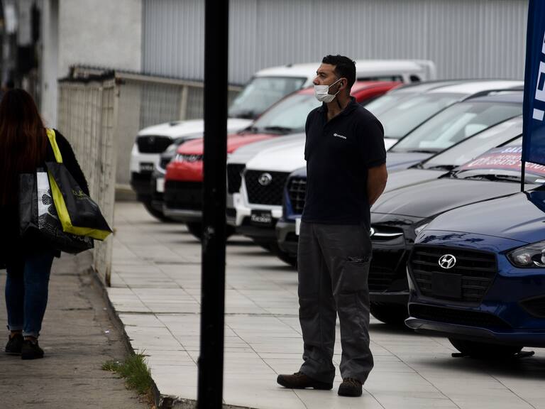 Ventas de automóviles registró su segundo mes consecutivo de alza: Se vendieron 21,5% más en relación al 2019