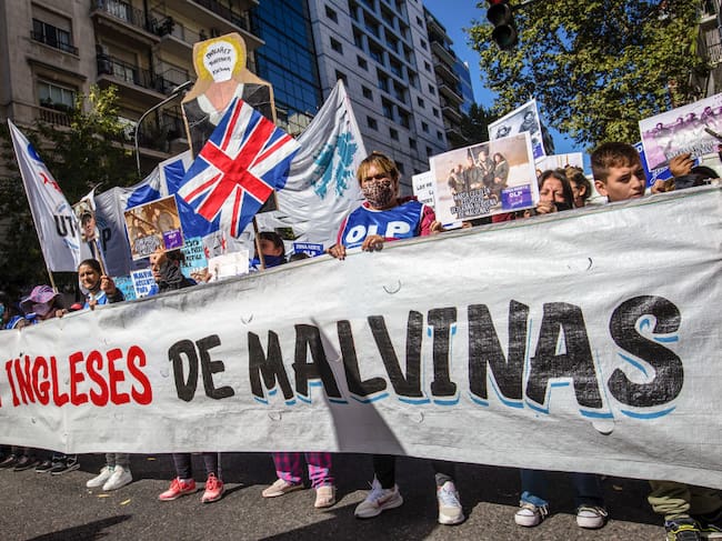 Manifestación por la recuperación de las islas Malvinas en Buenos Aires
