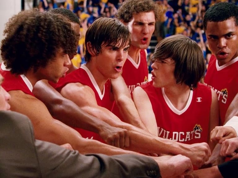 Estrella de “High School Musical” es acusada de posesión y distribución de pornografía infantil