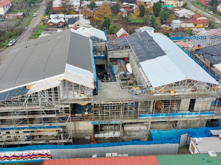 Paralizado desde 2022 por quiebra de constructora: Contraloría autoriza retorno de obras en el Hospital de Curacautín