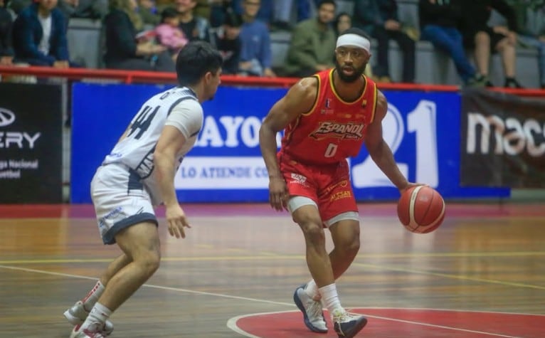 El escritoriazo se extiende a otros deportes: Español de Talca realiza denuncia legal por evitar su descenso en la Liga Nacional de Básquetbol
