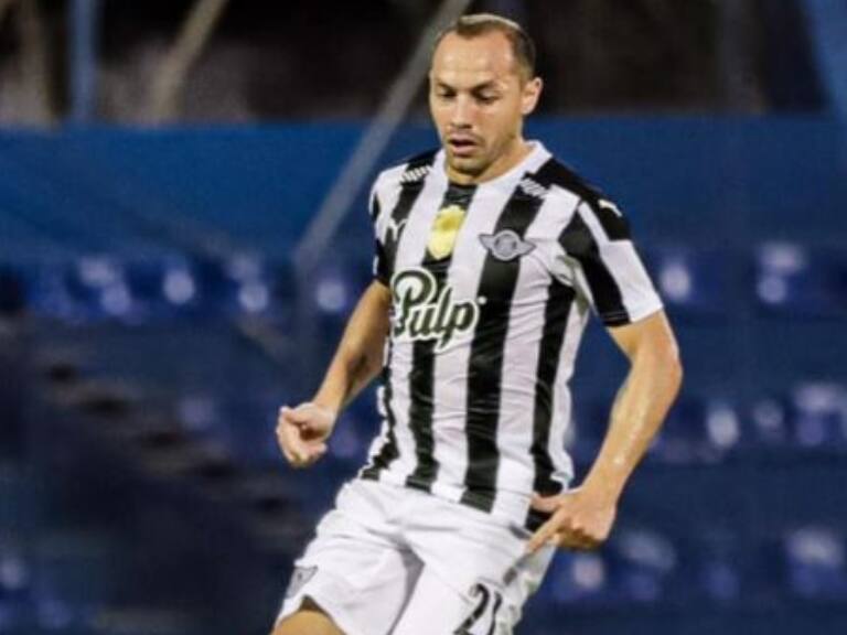 Presidente de Libertad aclara situación de Marcelo Díaz: "Si el cuerpo técnico cree prudente que siga, negociaremos con él"