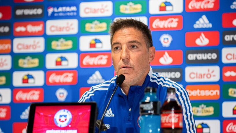 Eduardo Berizzo pide "creer" en el proceso para no enfrentar las próximas Clasificatorias con una "mochila de desesperanza"
