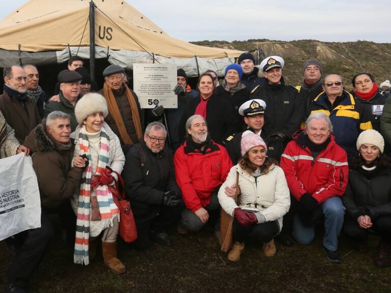 A 50 años del golpe de Estado: familiares de presos políticos y autoridades visitan Isla Dawson