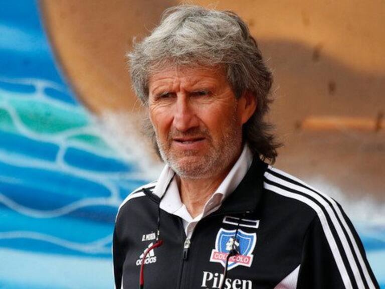 Daniel Morón aborda posibles salidas de Colo Colo y descarta a Iván Morales: "En ningún momento vimos esa opción"