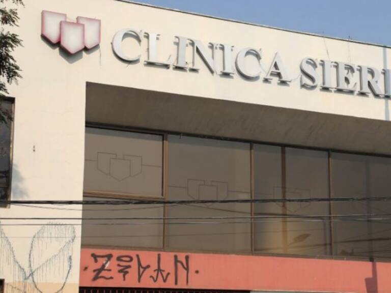 Conservador inscribe traspaso de la ex Clínica Sierra Bella a nombre del municipio de Santiago