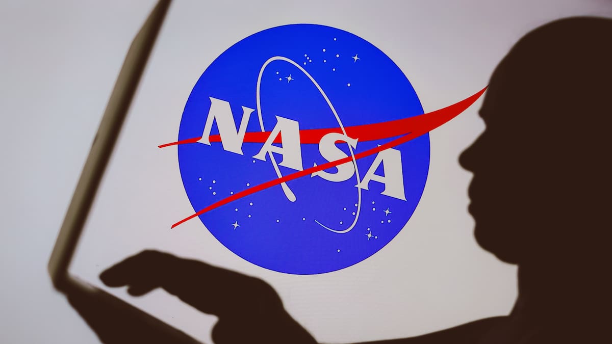 NASA eleva las probabilidades de que el asteroide 2024 YR4 impacte la Luna en 2032