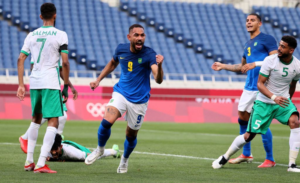 Matheus Cunha festeja su gol ante Arabia Saudita en los JJOO de Tokio 2020