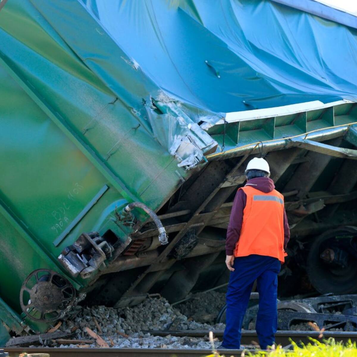 Accidente ferroviario en Chiguayante: EFE suspende servicio para este lunes tras desrielamiento de carros