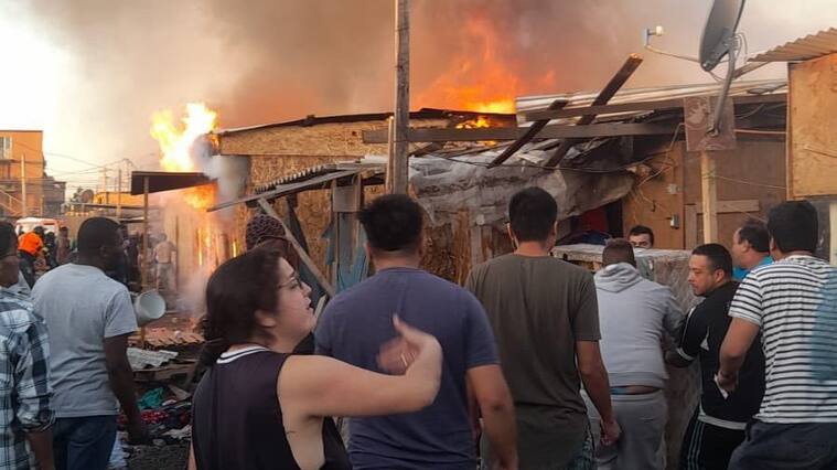Incendio en campamento de Cerro Navia dejó 94 damnificados