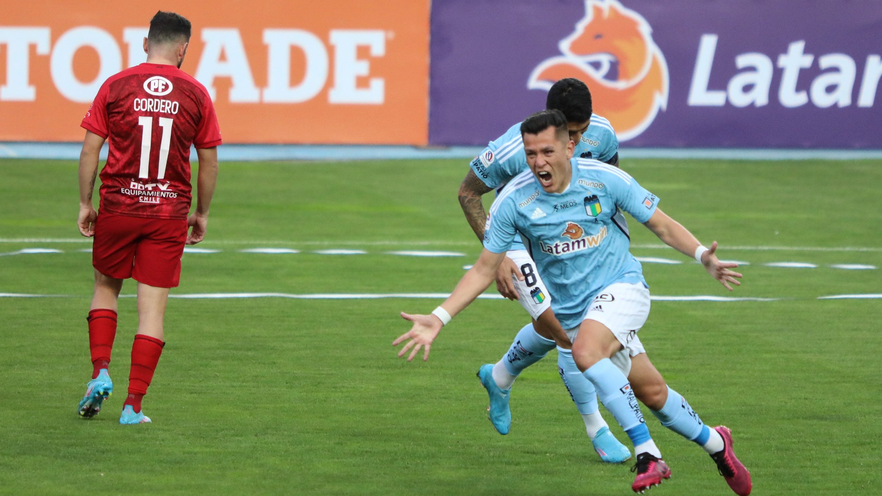 O'Higgins se impuso a Ñublense y se mantiene en la parte alta del torneo